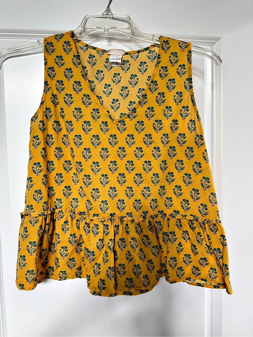 Natural Life Floral Cotton Sleeveless Top Size Small